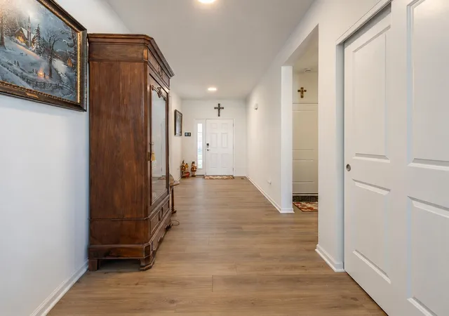 Photo 4 of Single family home for sale at 6614 Thoreau Dr, Portage, IN 46368 | MLS# 846668 | Listing updated on 2026-10-10