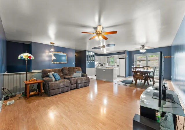 Photo 4 of Single family home for sale at 806 N Wheeler St, Griffith, IN 46319 | MLS# 846674 | Listing updated on 2026-10-10
