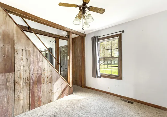 Photo 4 of Single family home for sale at 901 Mccord Rd, Valparaiso, IN 46383 | MLS# 846676 | Listing updated on 2026-10-10