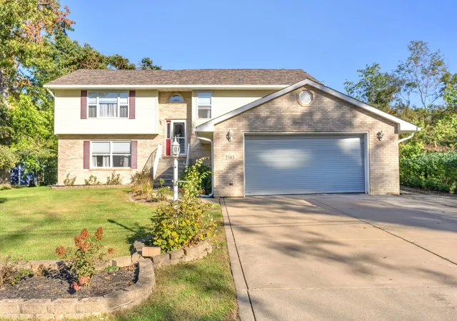 Photo 1 of Single family home for sale at 2585 Blake Rd, Portage, IN 46368 | MLS# 846679 | Listing updated on 2026-10-11