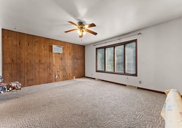 Photo 4 of Single family home for sale at 938 N 400 East, Chesterton, IN 46304 | MLS# 846682 | Listing updated on 2026-10-10