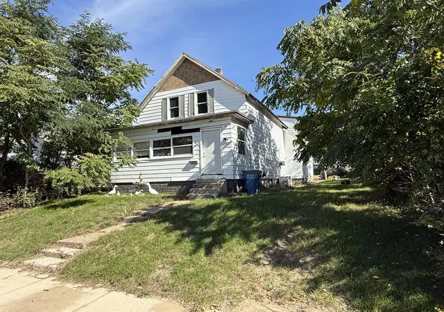 Multi family home for sale at 1722 Tennessee St, Michigan City, IN 46360 | MLS# 846690