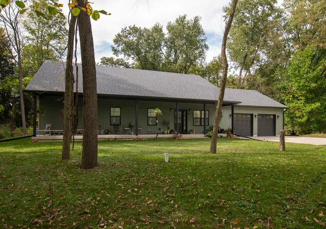 Photo 1 of Single family home for sale at 6400 Grand Blvd, Hobart, IN 46342 | MLS# 846717 | Listing updated on 2026-10-12