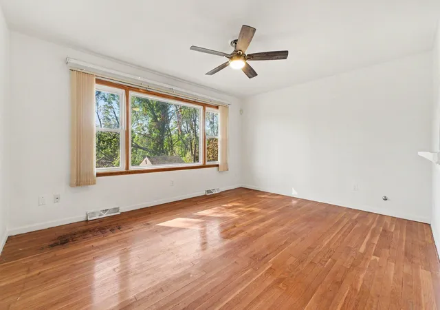 Photo 4 of Single family home for sale at 5021 Stagecoach Rd, Portage, IN 46368 | MLS# 846703 | Listing updated on 2026-10-28