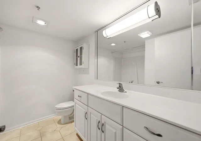 Photo 3 of Condo for sale at 206 Swan Dr #2b, Dyer, IN 46311 | MLS# 846712 | Listing updated on 2026-10-16