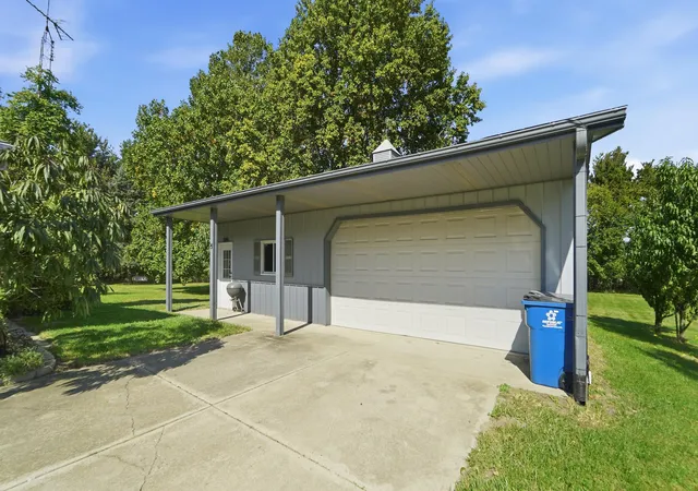 Photo 4 of Single family home for sale at 356 S 650 East, Valparaiso, IN 46383 | MLS# 846802 | Listing updated on 2026-10-29