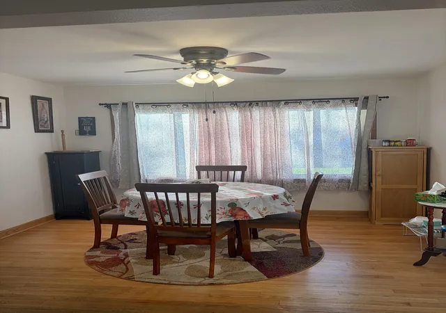 Photo 3 of Single family home for sale at 8122 Kooy Dr, Munster, IN 46321 | MLS# 846742 | Listing updated on 2026-10-26