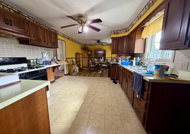 Photo 3 of Single family home for sale at 815 W 39th Avenue, Hobart, IN 46342 | MLS# 846800 | Listing updated on 2026-10-14