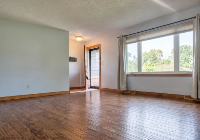 Photo 4 of Single family home for sale at 314 Jodi Ln, Valparaiso, IN 46385 | MLS# 846989 | Listing updated on 2026-10-27