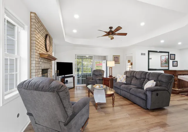 Photo 3 of Sale Pending at 920 Stillwater Pkwy, Crown Point, IN 46307 | MLS# 846848 | Listing updated on 2026-10-20