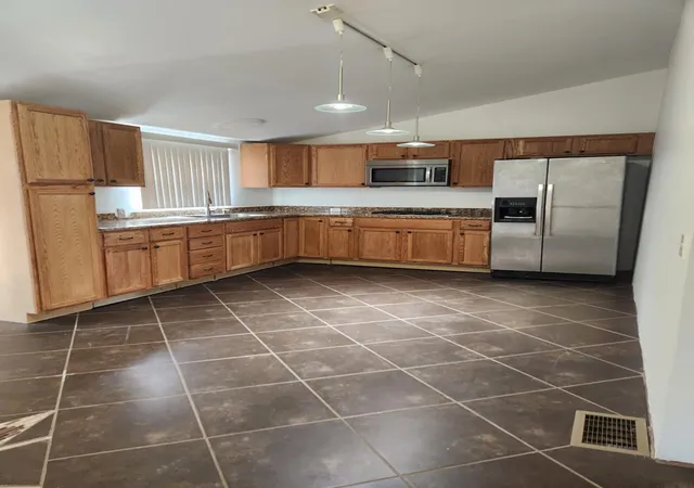 Photo 4 of Single family home for sale at 7001 Mississippi St, Merrillville, IN 46410 | MLS# 846830 | Listing updated on 2026-10-28