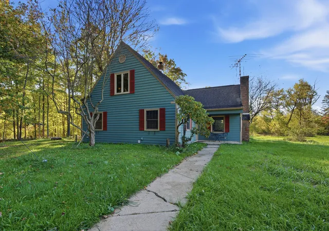 Photo 3 of Single family home for sale at 9522 N 650 East, New Carlisle, IN 46552 | MLS# 846785 | Listing updated on 2026-10-24