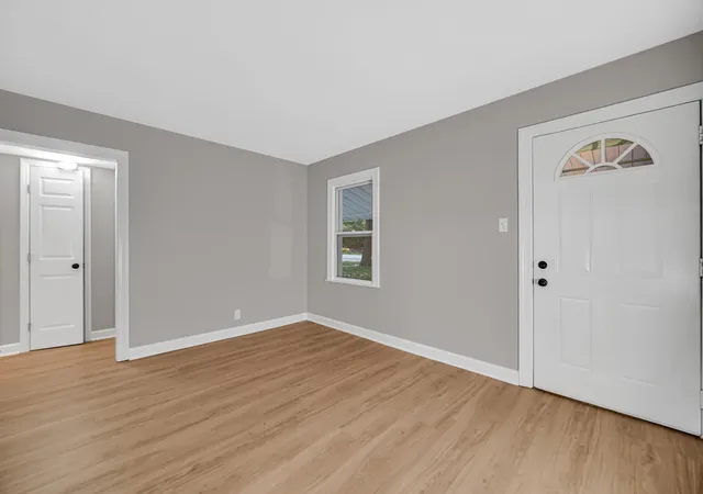 Photo 4 of Sale Pending at 7738 Columbia Ave, Hammond, IN 46324 | MLS# 846903 | Listing updated on 2026-10-26