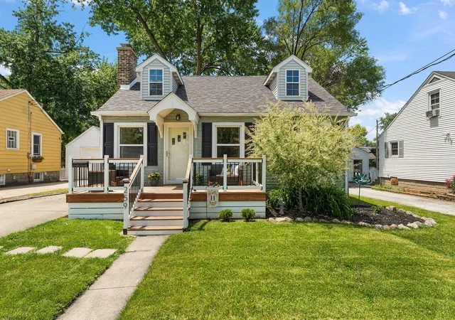 Photo 2 of Single family home for sale at 259 Wood St, Crown Point, IN 46307 | MLS# 846790 | Listing updated on 2026-10-13