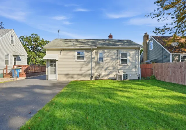 Photo 1 of Single family home for sale at 3340 Highway Ave, Highland, IN 46322 | MLS# 847180 | Listing updated on 2026-10-22