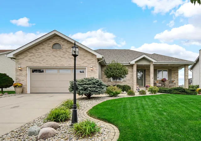 Photo 1 of Sale Pending at 9207 Morse Pl, Crown Point, IN 46307 | MLS# 846805 | Listing updated on 2026-10-15