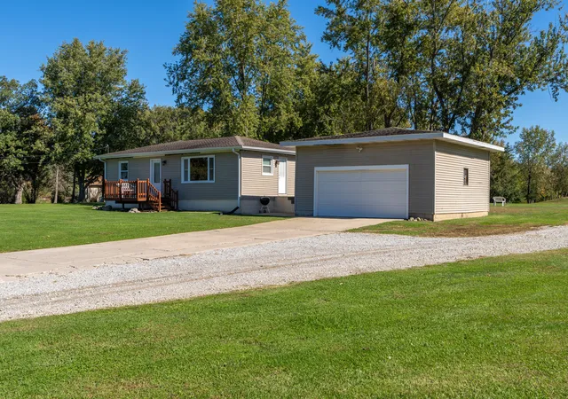 Photo 2 of Single family home for sale at 14615 Reeder Rd, Crown Point, IN 46307 | MLS# 847085 | Listing updated on 2026-10-20