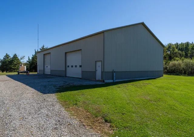 Photo 3 of Single family home for sale at 14615 Reeder Rd, Crown Point, IN 46307 | MLS# 847085 | Listing updated on 2026-10-20