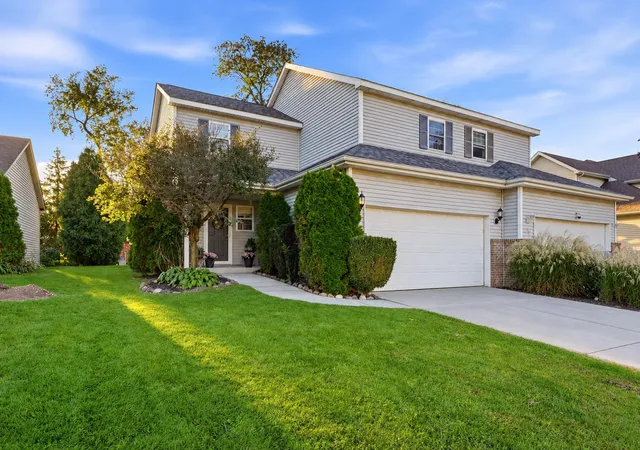 Photo 1 of Townhouse for sale at 362 Taylor Ln, Valparaiso, IN 46383 | MLS# 846847 | Listing updated on 2026-10-28