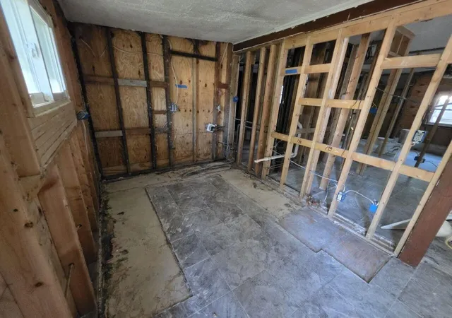 Photo 2 of Sale Pending at 1548 Haynes Ave, Indianapolis, IN 46240 | MLS# 846796 | Listing updated on 2026-10-19