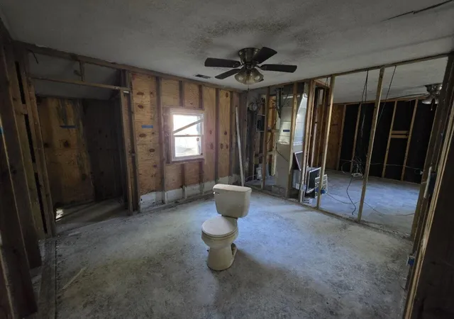 Photo 4 of Sale Pending at 1548 Haynes Ave, Indianapolis, IN 46240 | MLS# 846796 | Listing updated on 2026-10-19