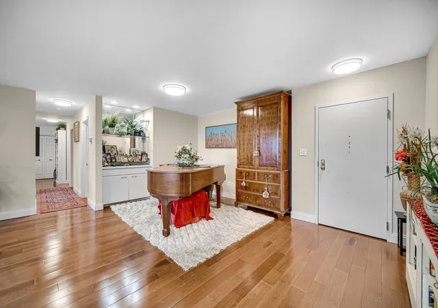 Photo 4 of Sale Pending at 910 Ridge Rd #306, Munster, IN 46321 | MLS# 847169 | Listing updated on 2026-10-26
