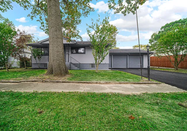 Photo 1 of Single family home for sale at 2716 Vanderburg St, Lake Station, IN 46405 | MLS# 847005 | Listing updated on 2026-10-17