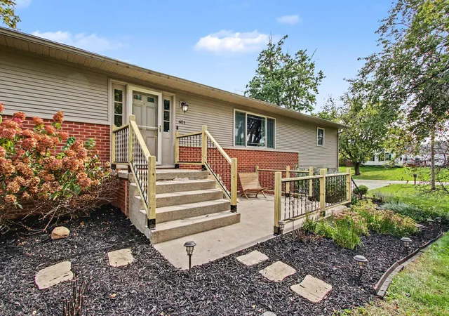Photo 3 of Single family home for sale at 401 E 75 North, Valparaiso, IN 46383 | MLS# 846857 | Listing updated on 2026-10-22