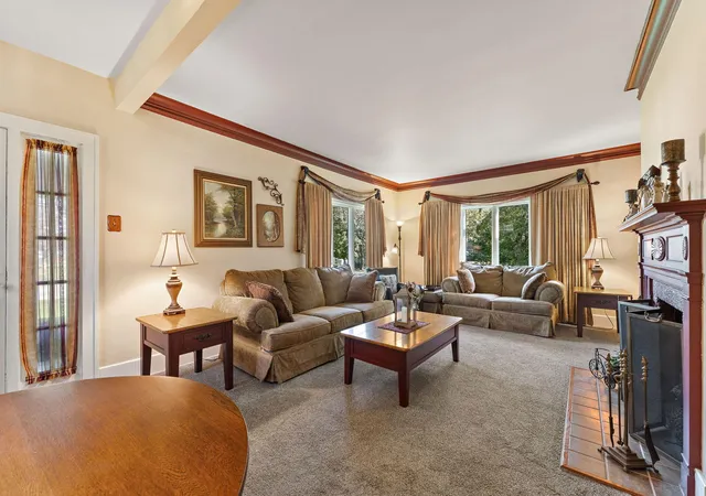 Photo 3 of Single family home for sale at 421 W Joliet St, Crown Point, IN 46307 | MLS# 847245 | Listing updated on 2026-10-23
