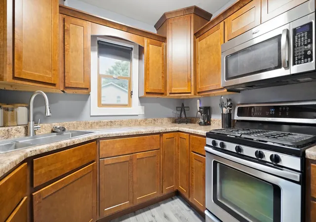Photo 2 of Sale Pending at 10352 N 493 East, De Motte, IN 46310 | MLS# 846934 | Listing updated on 2026-10-21