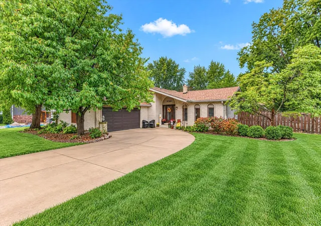 Photo 1 of Sale Pending at 9744 W Oakridge Dr, Saint John, IN 46373 | MLS# 846928 | Listing updated on 2026-10-19