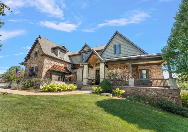 Photo 1 of Mansion for sale at 11429 Bell Pl, Crown Point, IN 46307 | MLS# 846949 | Listing updated on 2026-10-22