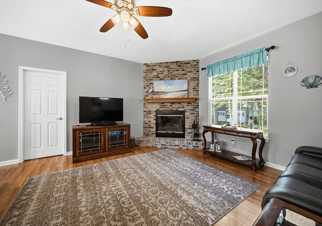 Photo 4 of Single family home for sale at 225 Trailcreek Dr, Chesterton, IN 46304 | MLS# 846930 | Listing updated on 2026-10-28