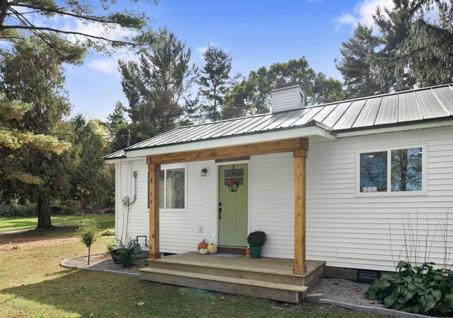 Photo 1 of Single family home for sale at 10658 W 200 South, Westville, IN 46391 | MLS# 846992 | Listing updated on 2026-10-23