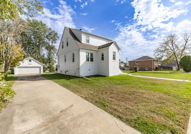 Photo 3 of Single family home for sale at 7359 Parrish Ave, Hammond, IN 46323 | MLS# 846952 | Listing updated on 2026-10-23