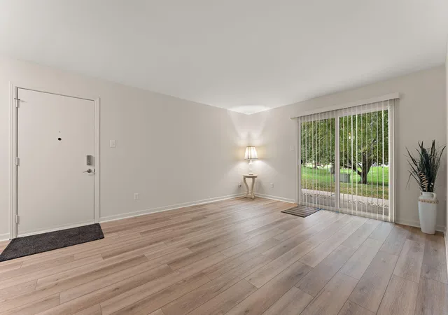Photo 3 of Condo for sale at 1076 Millpond Rd N #C, Valparaiso, IN 46385 | MLS# 847054 | Listing updated on 2026-10-20