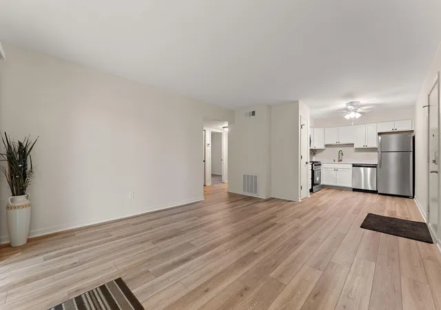 Photo 4 of Condo for sale at 1076 Millpond Rd N #C, Valparaiso, IN 46385 | MLS# 847054 | Listing updated on 2026-10-20