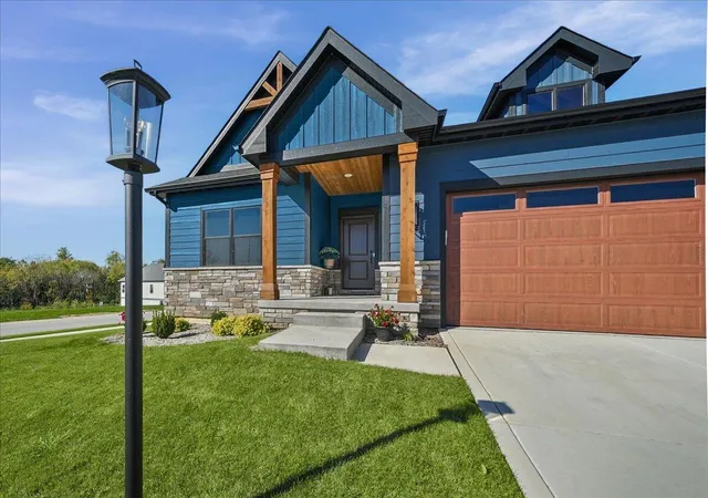 Photo 3 of Single family home for sale at 3001 Forestside Ln, Valparaiso, IN 46385 | MLS# 847043 | Listing updated on 2026-10-19