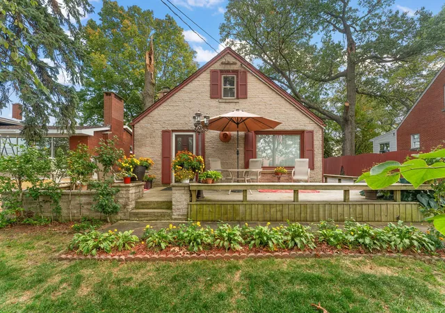 Photo 1 of Sale Pending at 3324 Ridge Rd, Highland, IN 46322 | MLS# 846993 | Listing updated on 2026-10-26