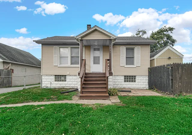 Photo 1 of Single family home for sale at 1221 169th Street, Hammond, IN 46324 | MLS# 847062 | Listing updated on 2026-10-22