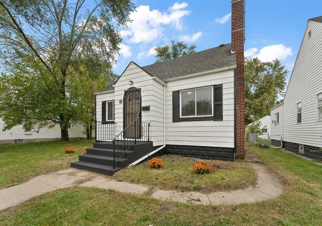 Photo 2 of Single family home for sale at 616 W 45th Street, Gary, IN 46408 | MLS# 847011 | Listing updated on 2026-10-18