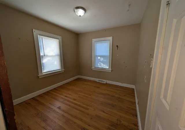 Photo 2 of Single family home for sale at 3840 Missouri St, Hobart, IN 46342 | MLS# 847020 | Listing updated on 2026-10-19