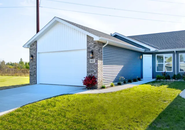 Photo 1 of Multi family home for sale at 8652 Madison St, Merrillville, IN 46410 | MLS# 847023 | Listing updated on 2026-10-22