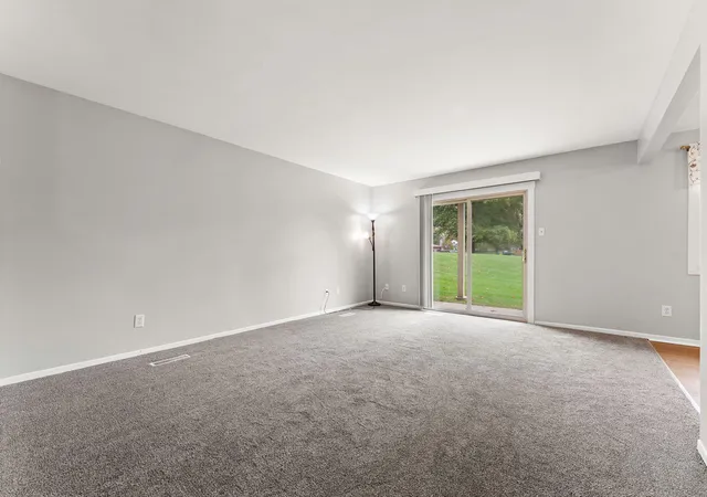 Photo 2 of Condo for sale at 953 Millpond Rd N, Valparaiso, IN 46385 | MLS# 847087 | Listing updated on 2026-10-22