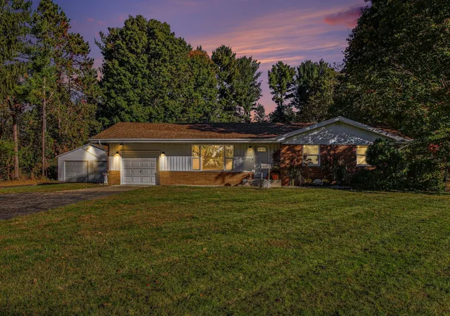 Photo 1 of Single family home for sale at 383 E 1050 North, Chesterton, IN 46304 | MLS# 847099 | Listing updated on 2026-10-27
