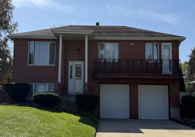 Photo 1 of Single family home for sale at 1215 Sunnyslope Dr, Crown Point, IN 46307 | MLS# 847168 | Listing updated on 2026-10-22