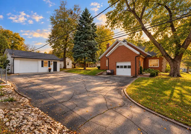 Photo 1 of Single family home for sale at 250 W Oakley Ave, Lowell, IN 46356 | MLS# 847533 | Listing updated on 2026-10-29
