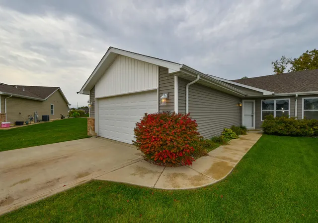 Photo 1 of Multi family home for sale at 8438 Madison St, Merrillville, IN 46410 | MLS# 847055 | Listing updated on 2026-10-24