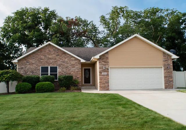 Single family home for sale at 222 Cessna Dr, Chesterton, IN 46304 | MLS# 847068