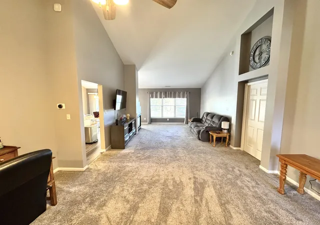 Photo 3 of Condo for sale at 1467 Lakewood Ln #3, Schererville, IN 46375 | MLS# 847116 | Listing updated on 2026-10-20